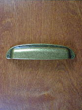antique brass  curved top decorative finger bin pull (xlg) ch620009