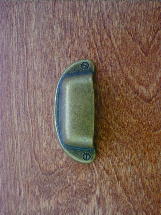 ch029809 antique brass half round shell bin pull (sm)
