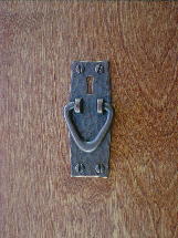 ch1027acs antique copper craftsmans vertical keyhole v bail pull