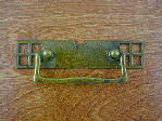 Old brass bungalow backplate/drop handle CH-1503.03