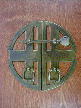 old brass 6-1/2" round backplate w/bail pulls