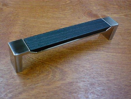 CH-20wbsn satin nickel fuse metal black walnut pull