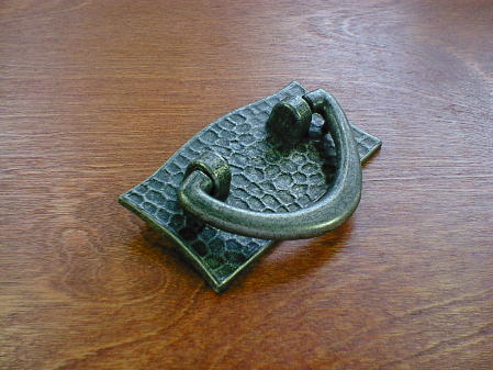 antique pewter finish horizontal v bail pull