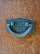 antique pewter finish horizontal v bail pull