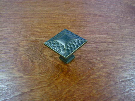 windover antique finish peened top square knob