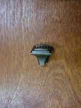 black nickel vibed traditional fluted base square knob (sm) ch4679bnv Craftsmanhardware.com