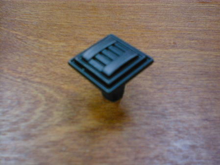 vintage bronze traditional fluted base square knob (sm) ch-4679vb craftsmanhardware.com