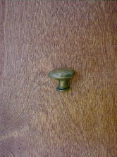 old brass smooth curved top round mushroom knob craftsmanhardware ch-3001.03